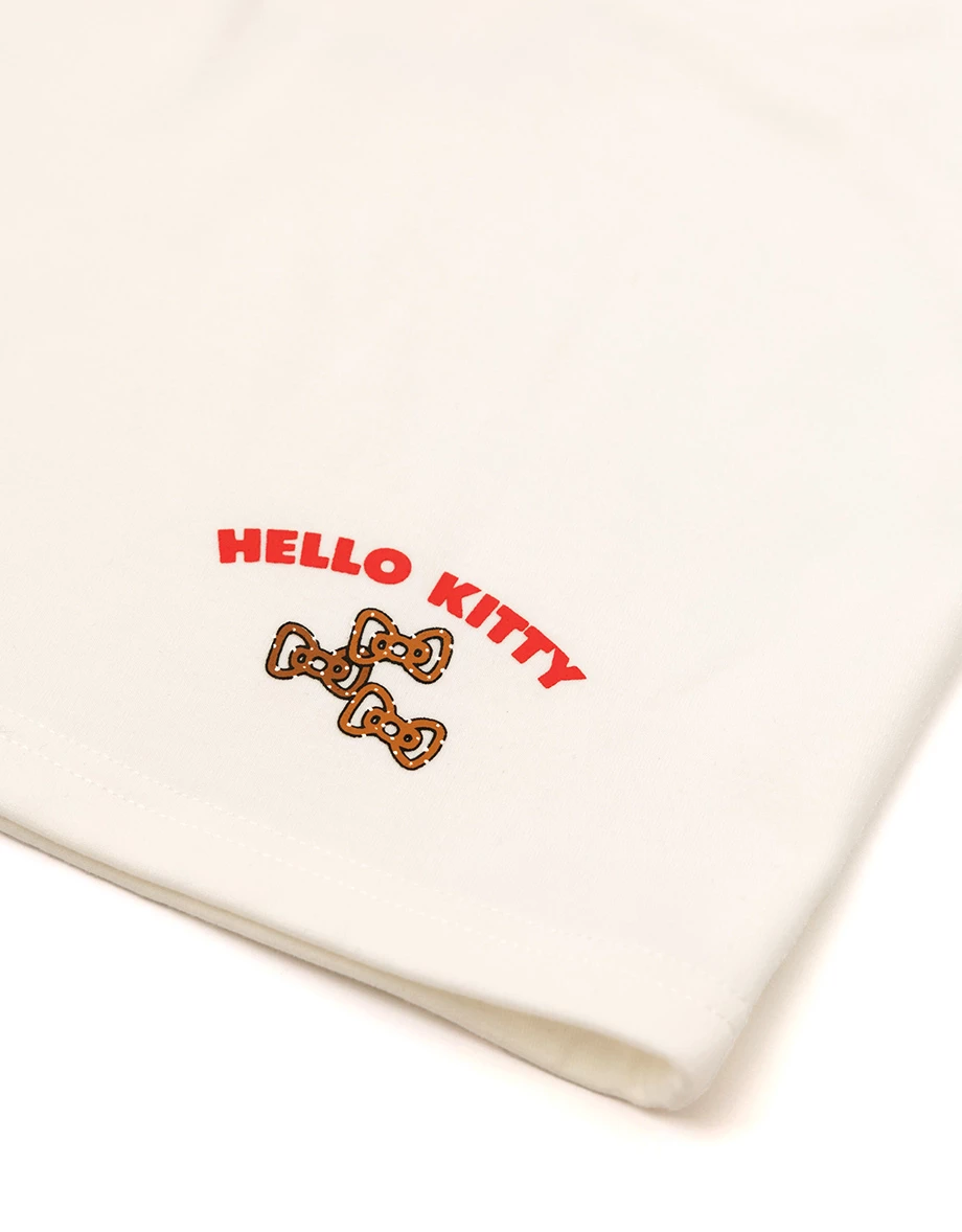 【Hello Kitty Collaboration】Classic Graphic Fitted Long Sleeve Top 【Hello Kitty Collaboration】Classic Graphic Fitted Long Sleeve Top