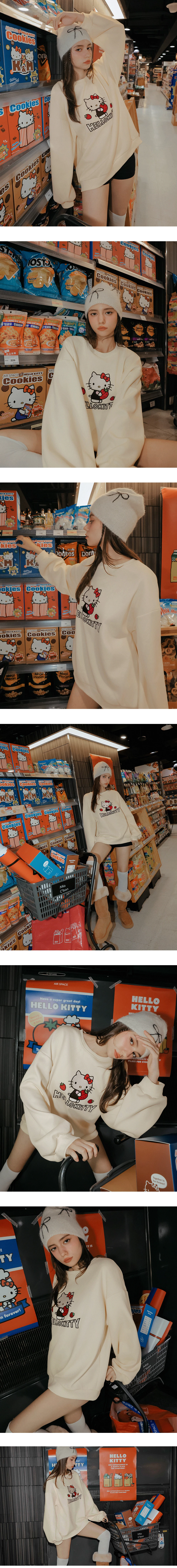 【Hello Kitty Collaboration】Embroidered Fleece Lined Oversized Sweatshirt 【Hello Kitty Collaboration】Embroidered Fleece Lined Oversized Sweatshirt