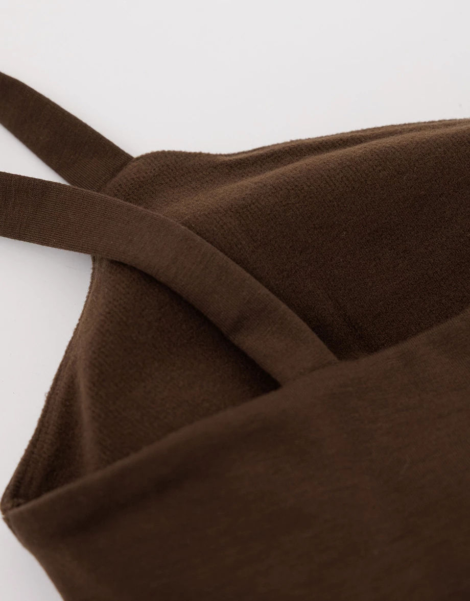 【Heat Tech】Soft Stretch V Neck Wide Strap Padded Cropped Cami Bra Top 【Heat Tech】Soft Stretch V Neck Wide Strap Padded Cropped Cami Bra Top