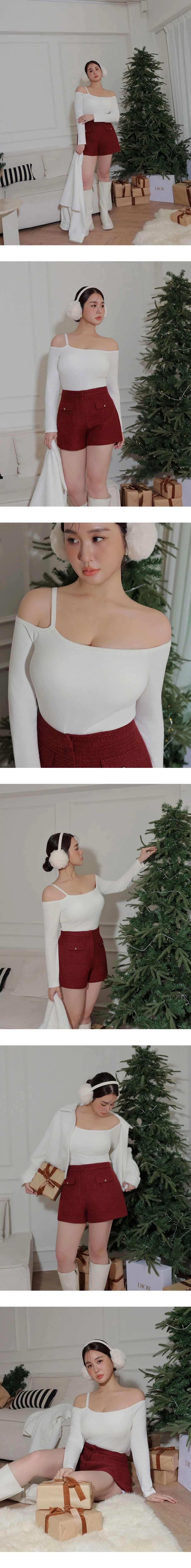 Asymmetric Cut Out Shoulder Ribbed Long Sleeve Padded Bra Top Asymmetric Cut Out Shoulder Ribbed Long Sleeve Padded Bra Top