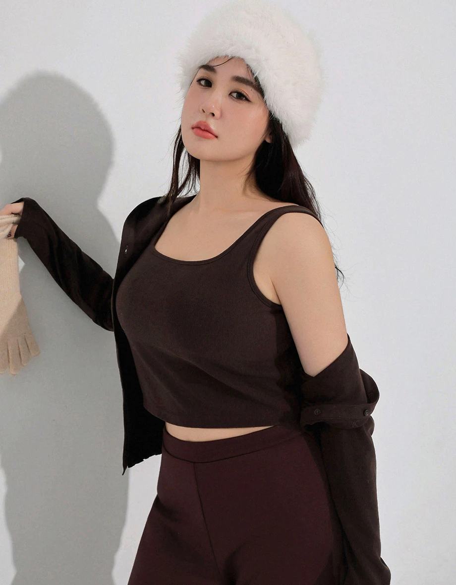 Daily Essential Ribbed Square Neck Paddded Tank Top