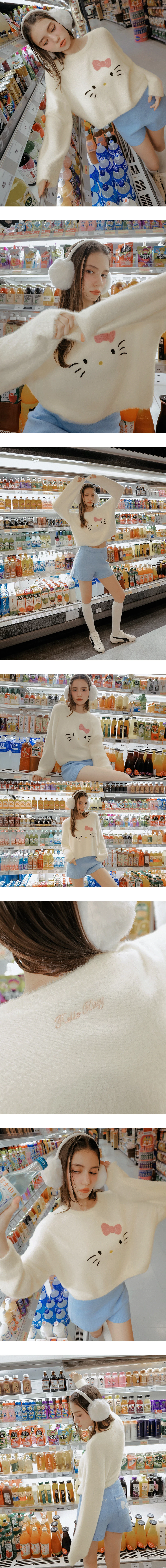 【Hello Kitty Collaboration】Plush Knit Crop Sweater with Kitty Motif 【Hello Kitty Collaboration】Plush Knit Crop Sweater with Kitty Motif