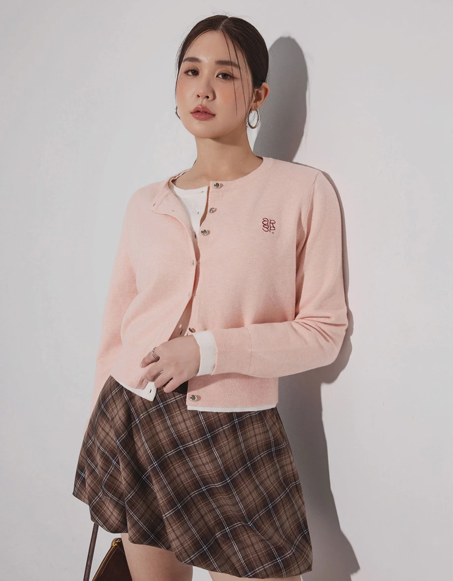 Classic Round Neck Buttoned Knit Cardigan with AIR SPACE Logo Embroidery Classic Round Neck Buttoned Knit Cardigan with AIR SPACE Logo Embroidery