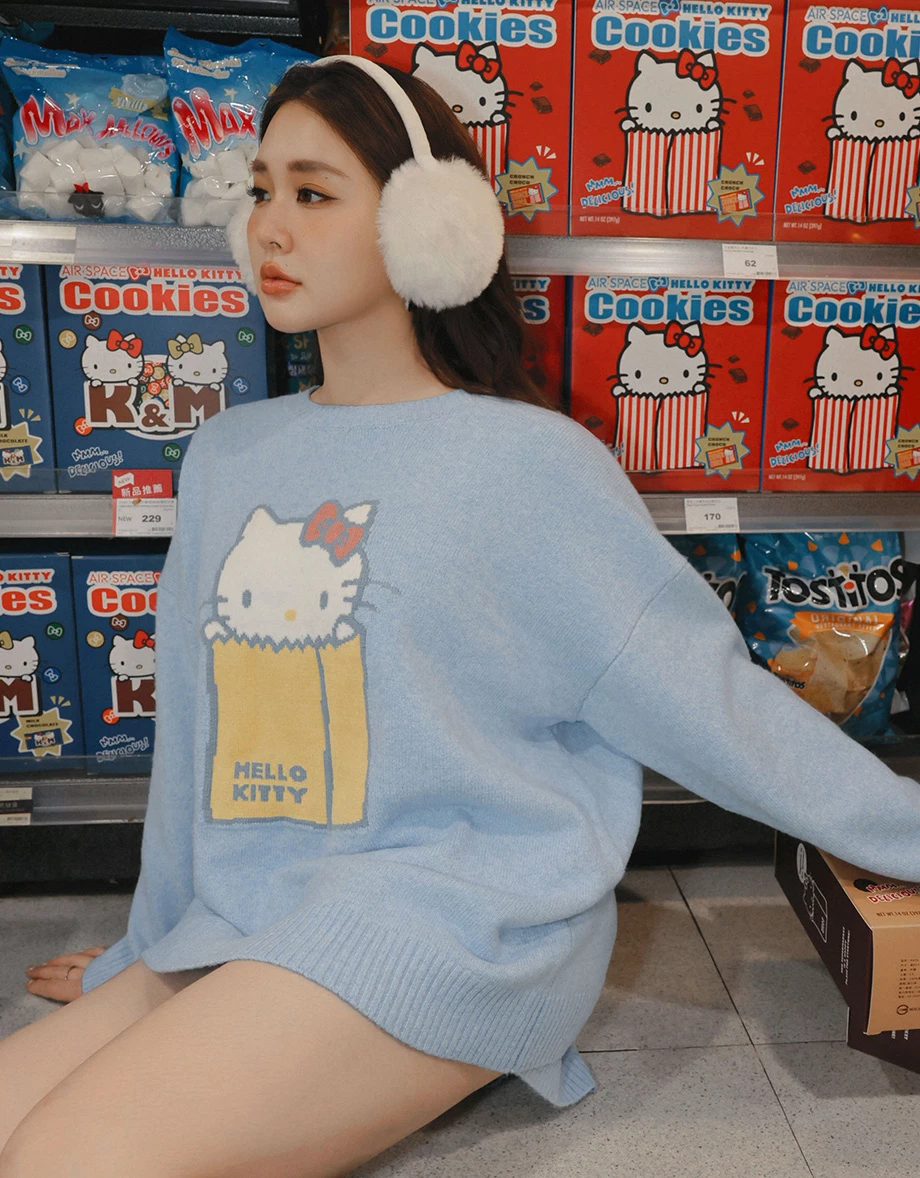 【Hello Kitty Collaboration】Soft Knit Oversized Knit Pullover Sweater 【Hello Kitty Collaboration】Soft Knit Oversized Knit Pullover Sweater