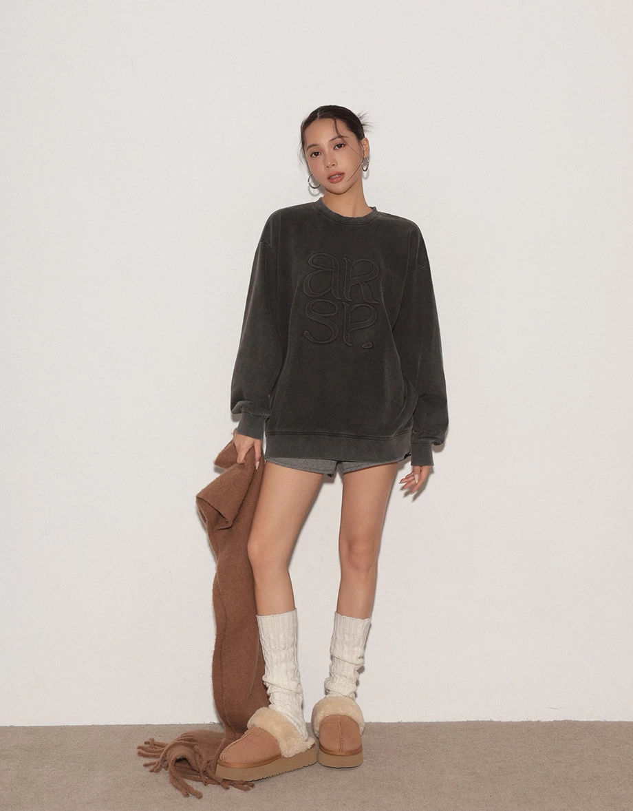 AIR SPACE Embossed Logo Pullover Sweatshirt