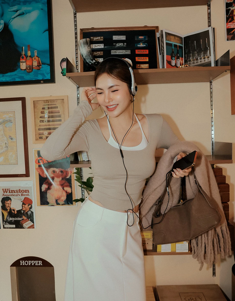 Contrast Halter Detail Faux 2 Piece Long Sleeve Padded Bra Top