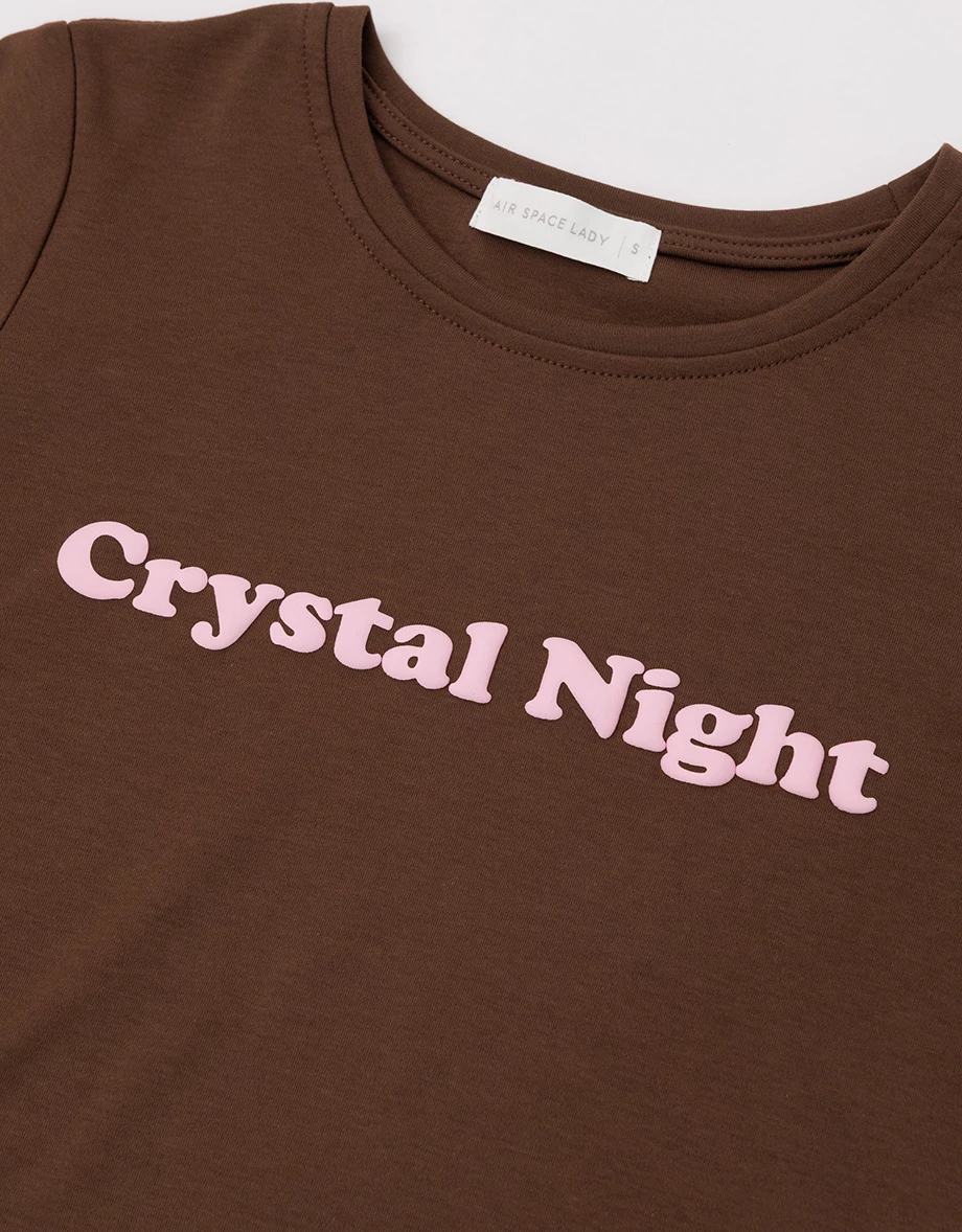 Fitted Crew Neck Crop Top with Front Lettering Detail Fitted Crew Neck Crop Top with Front Lettering Detail