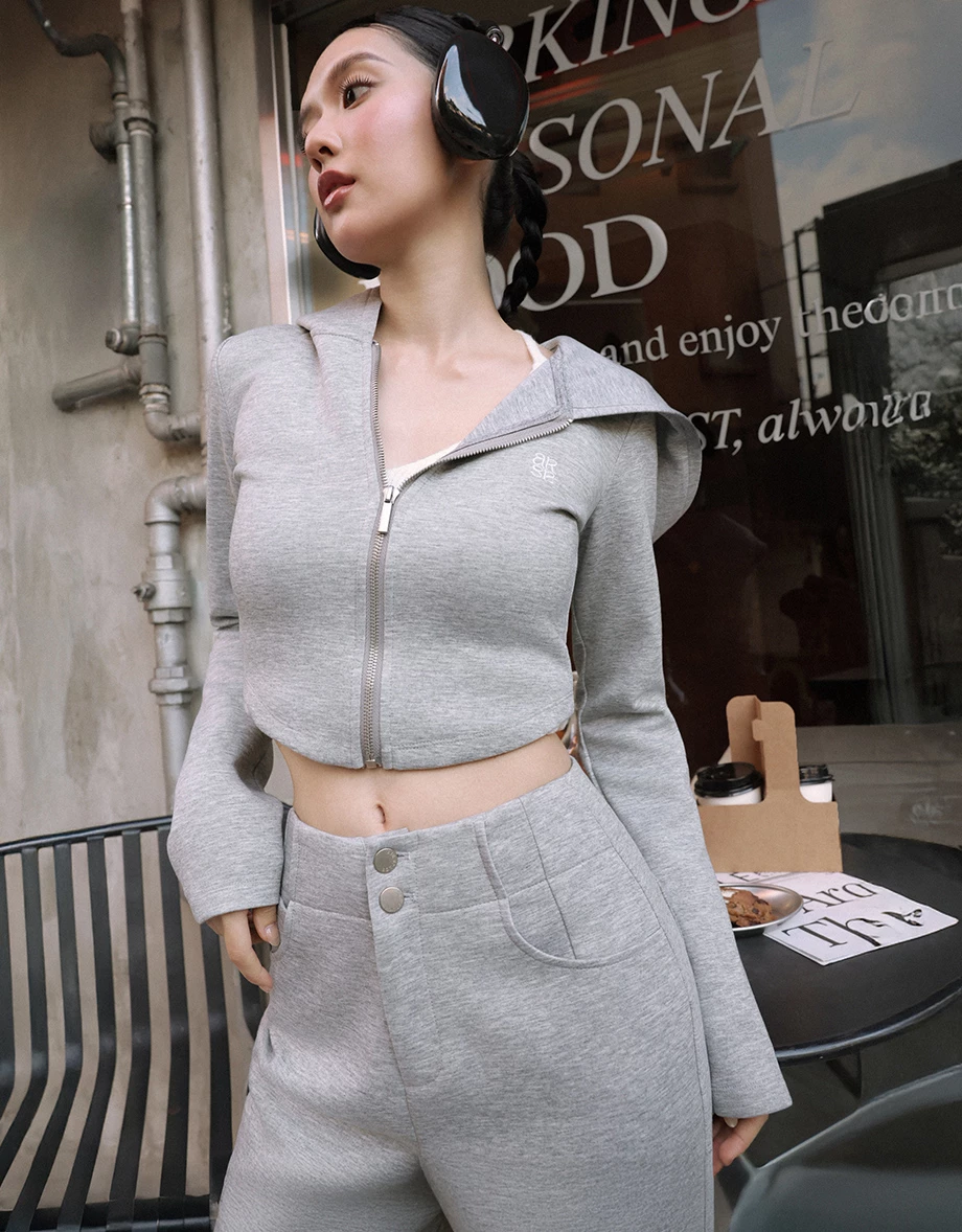 【AIRY HOURGLASS】AIR SPACE Logo Embroidery Cropped Zip Up Hooded Fitted Knit Jacket