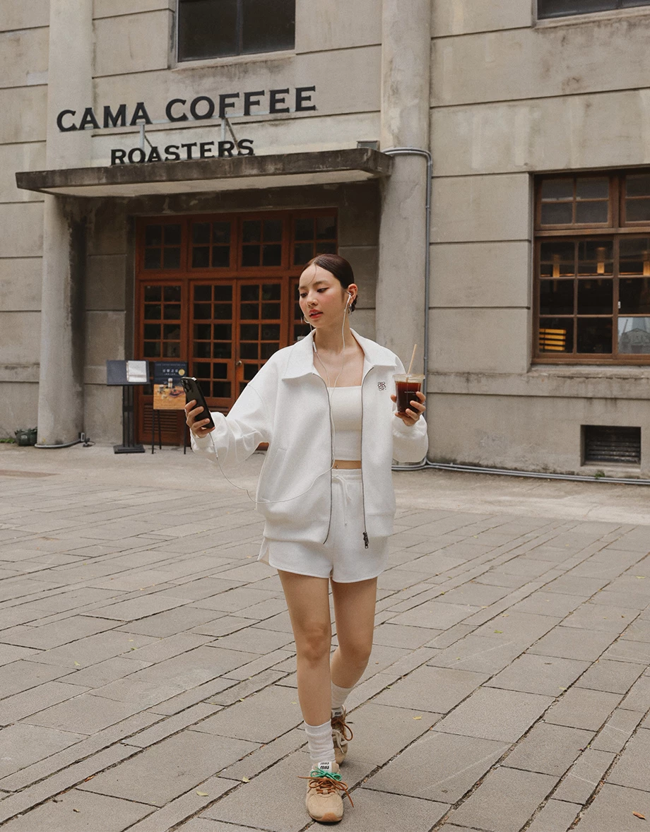【Ling Cheng Design】Comfy Daily Drawstring Elastic Waist Shorts with Pockets