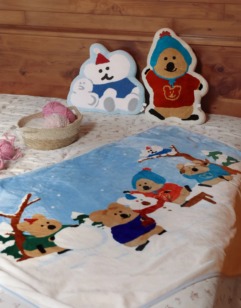 【DINOTAENG】QUOKKA Family Snow Season Plush Throw Blanket