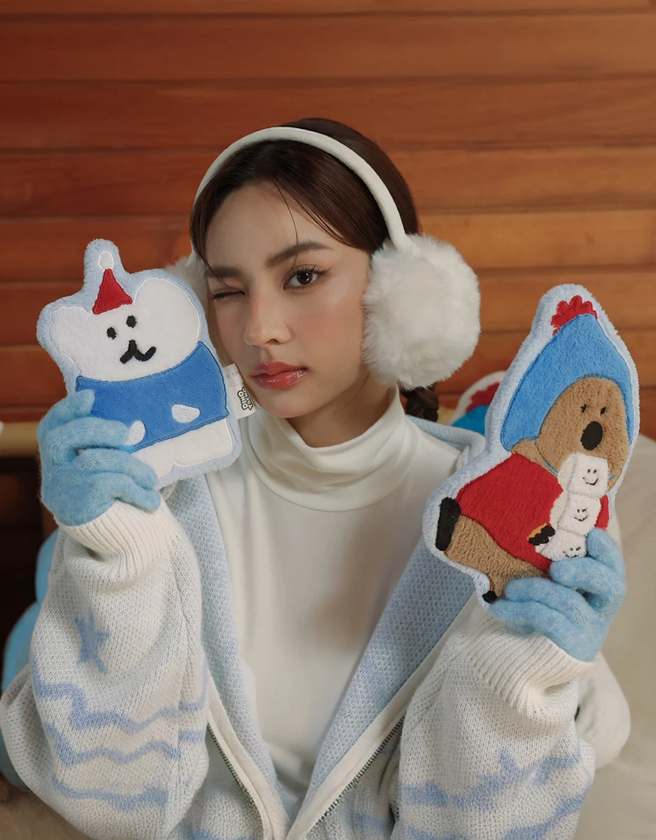 【DINOTAENG】Embroidered Fluffy Zipper Bag (QUOKKA / BOBO) 【DINOTAENG】Embroidered Fluffy Zipper Bag (QUOKKA / BOBO)