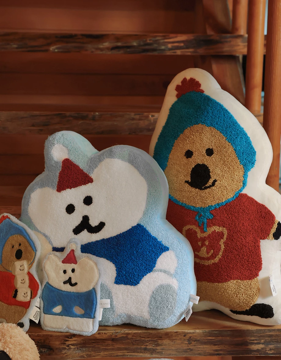 【DINOTAENG】Fluffy Embroidery Plush Cushion Pillow 【DINOTAENG】Fluffy Embroidery Plush Cushion Pillow