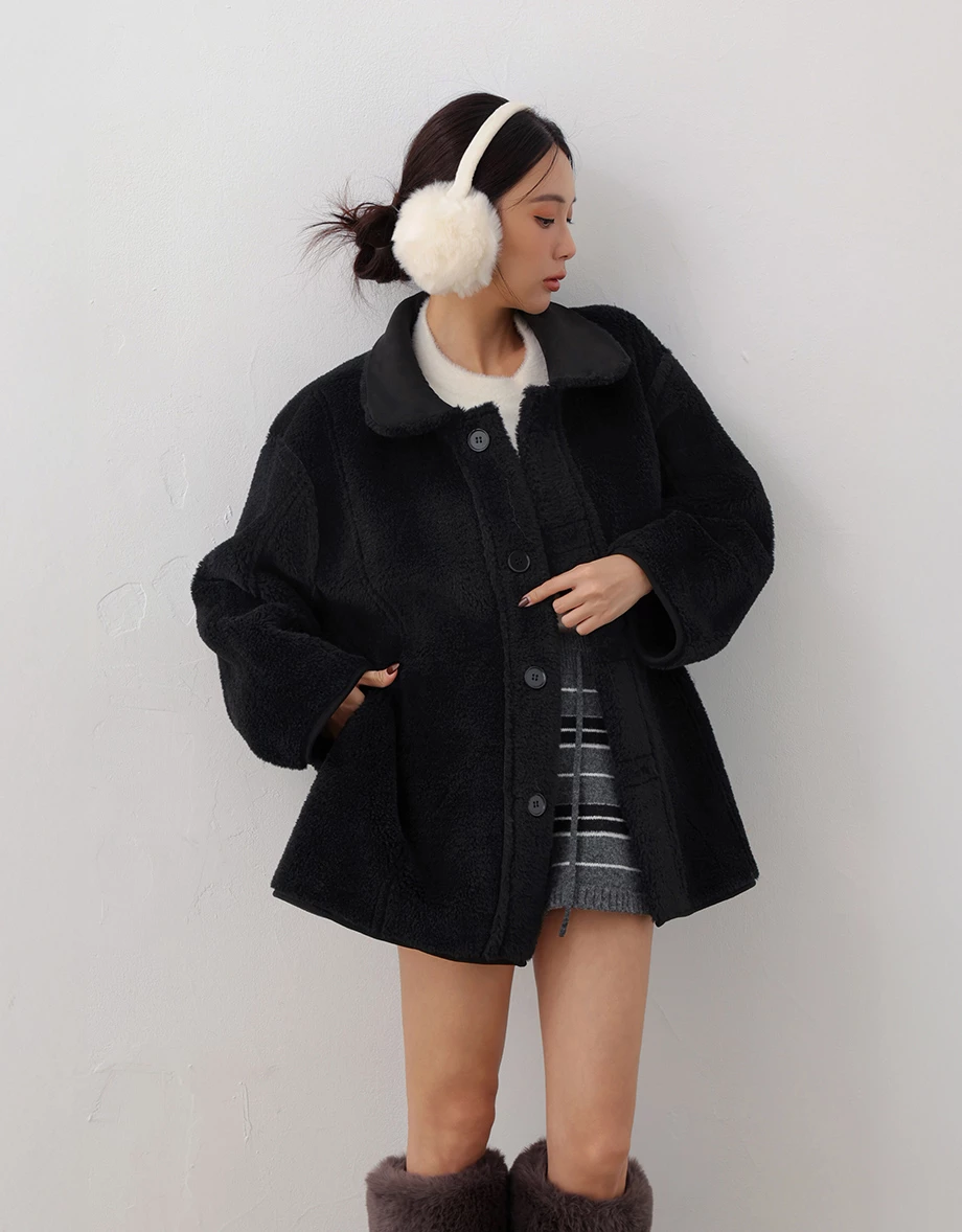Oversized Reversible Faux Suede Shearling Jacket Oversized Reversible Faux Suede Shearling Jacket