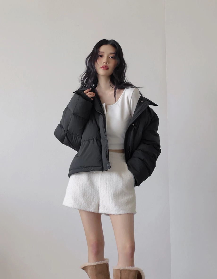 Stand Collar Short Puffer Jacket with Snap Buttons Stand Collar Short Puffer Jacket with Snap Buttons