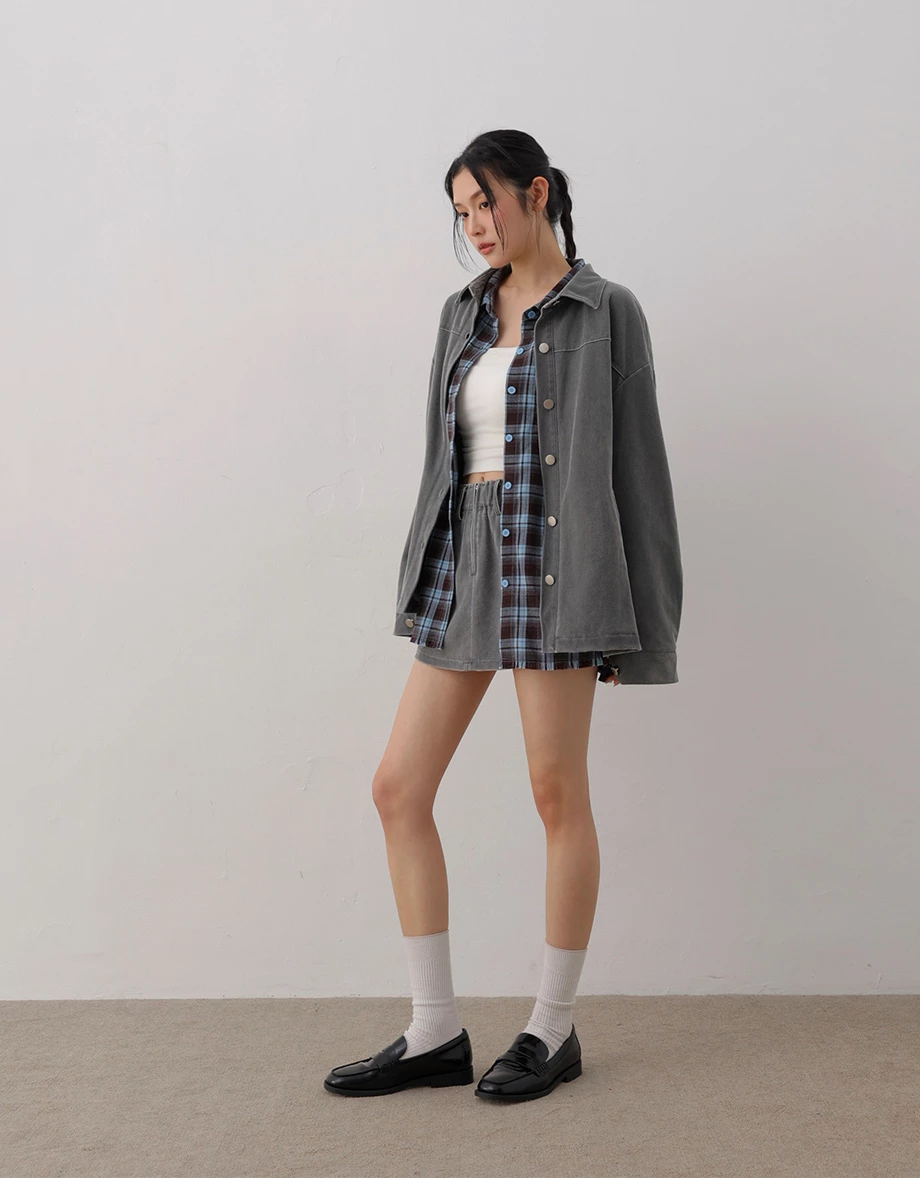 Quilt Lined Oversized Cargo Shirt Jacket with Snap Buttons
