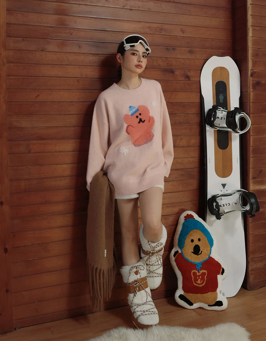 【DINOTAENG】Round Neck Knit Graphic Oversized Sweater