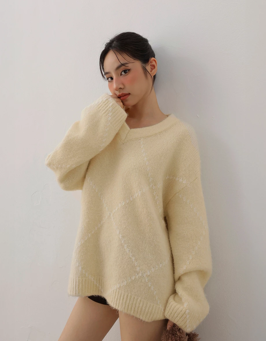 Oversized V Neck Argyle Knit Longline Sweater