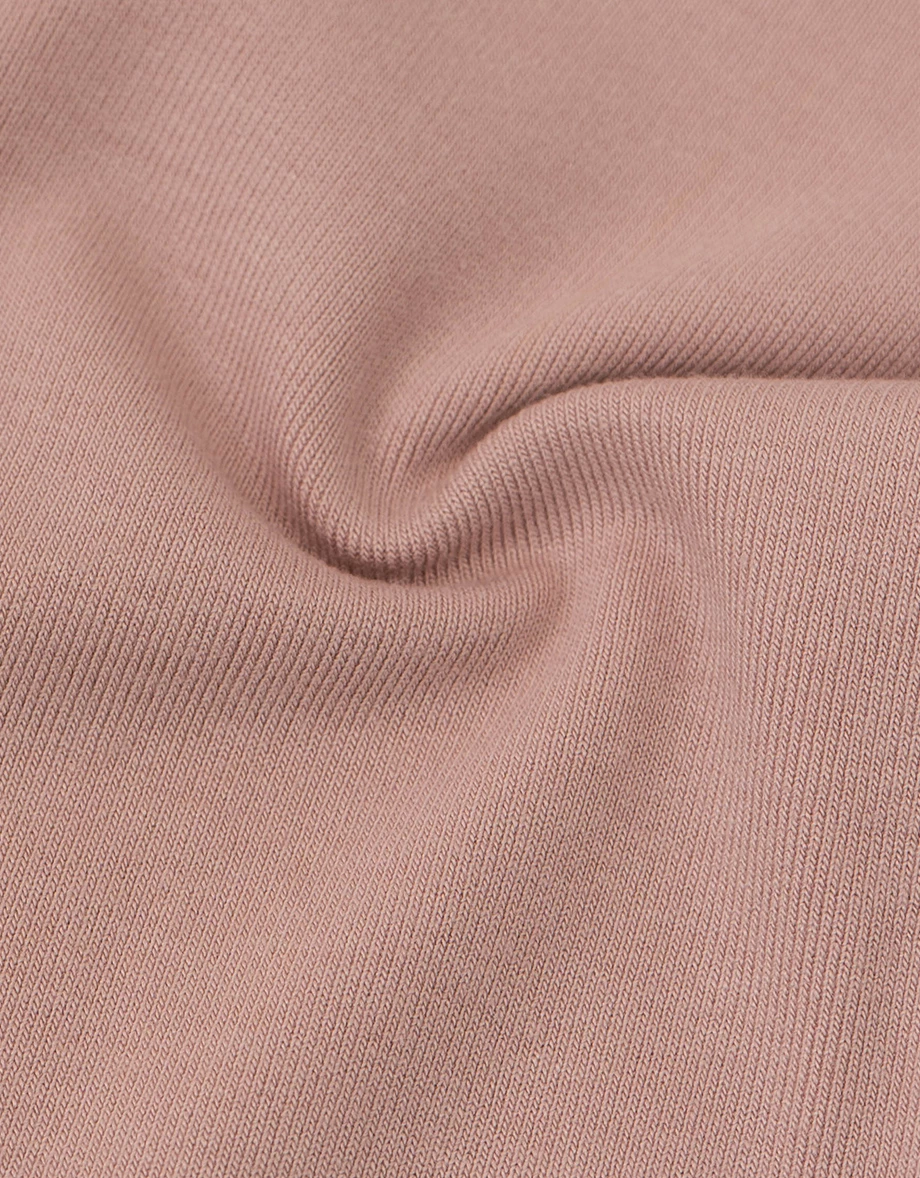 【HEYMAN聯名】一字領細肩帶抓皺拼接網紗不對稱下擺長袖上衣(附胸墊)