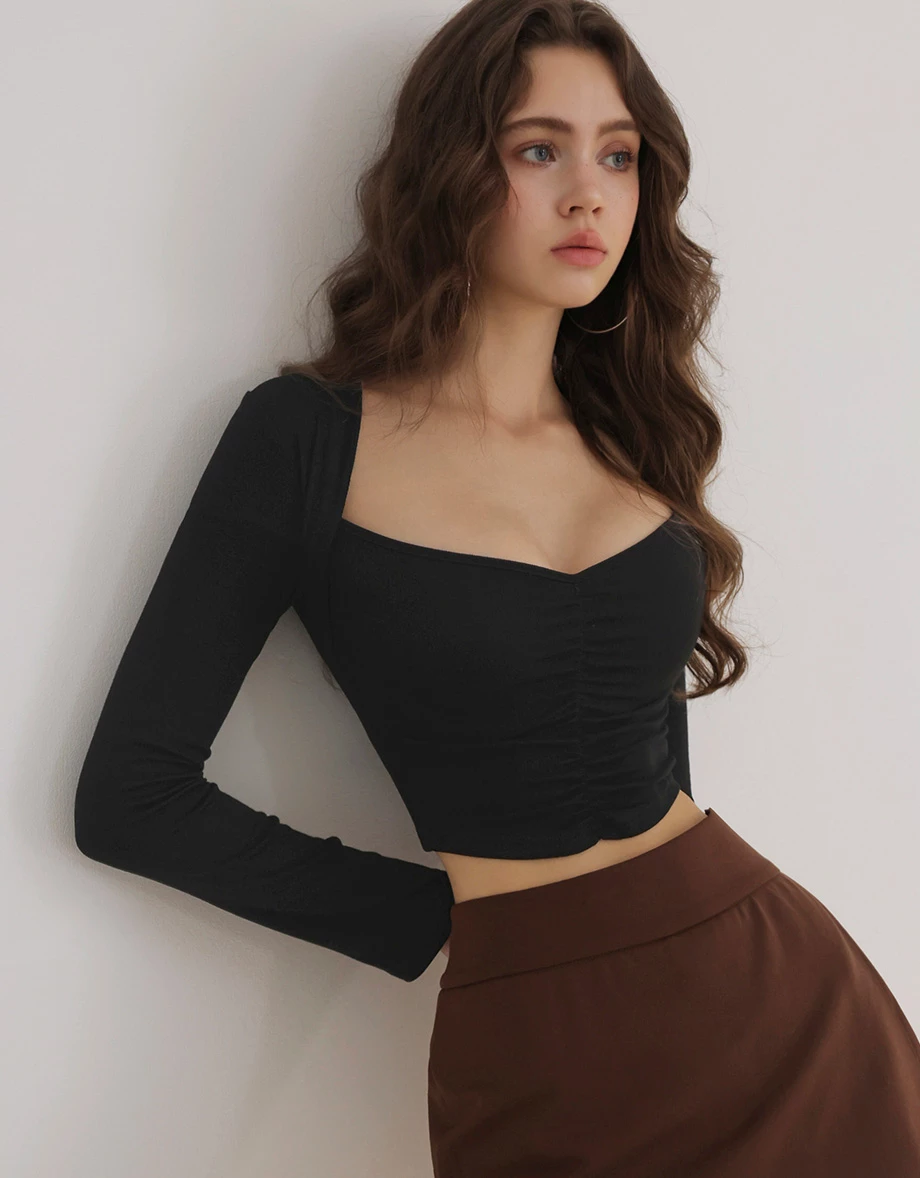 Ruched Front V Neck Cropped Long Sleeve Top