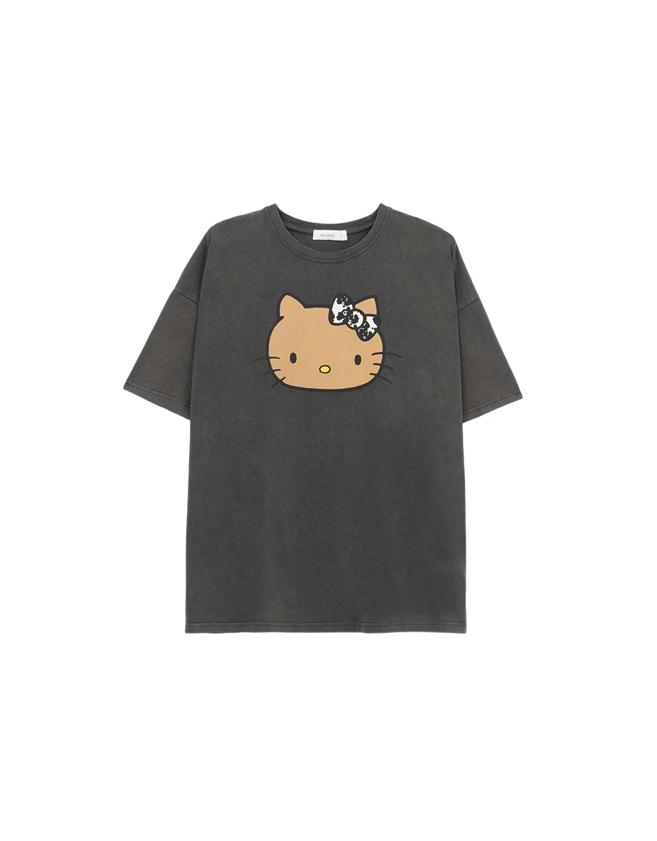 【Hello Kitty Collaboration】Vintage Wash Front Print Classic Graphic Oversized Tee