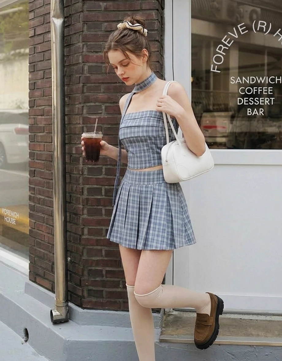 格紋平口抓褶短版上衣(附領巾/ 附胸墊)