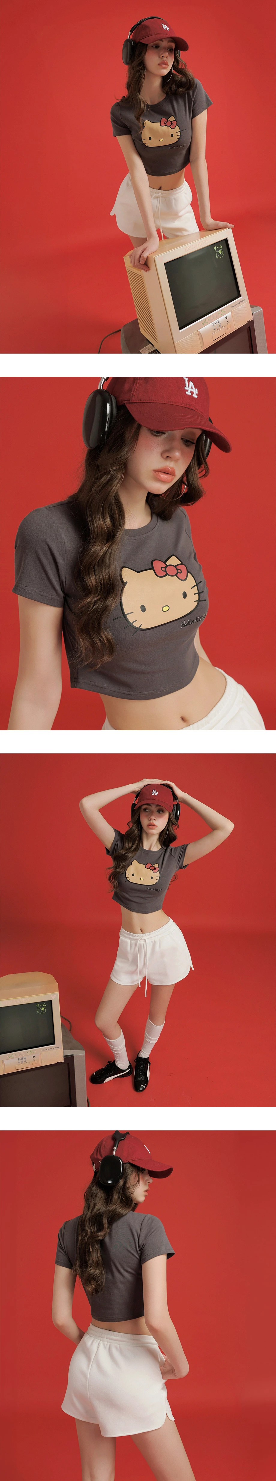 【Hello Kitty Collaboration】Signature Print Short Sleeve Graphic Crop Tee 【Hello Kitty Collaboration】Signature Print Short Sleeve Graphic Crop Tee