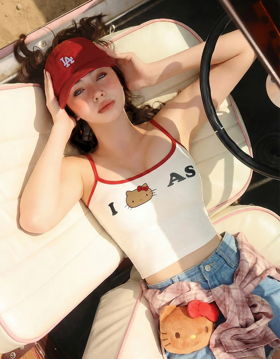 【Hello Kitty Collaboration】Contrast Trim Print Cropped Padded Cami Bra Top 【Hello Kitty Collaboration】Contrast Trim Print Cropped Padded Cami Bra Top