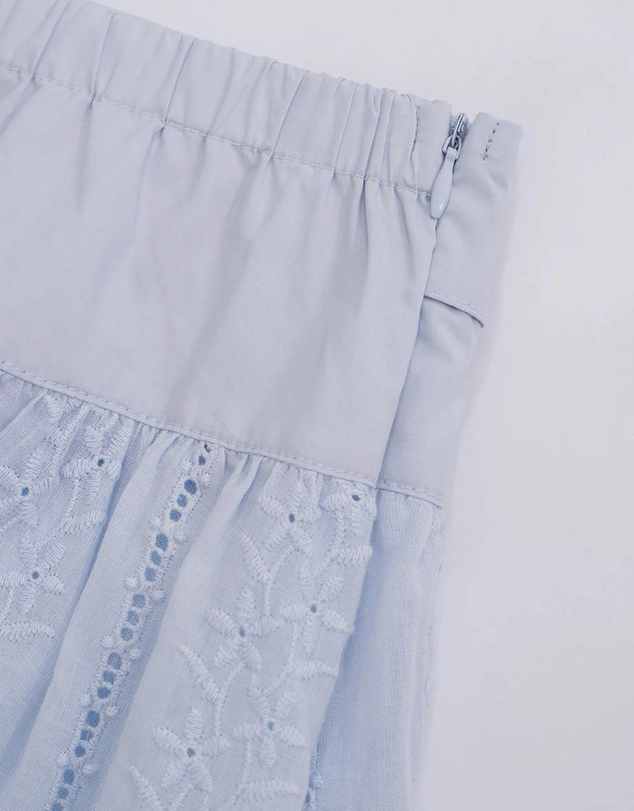 腰頭拼接花邊下擺刺繡蕾絲短裙