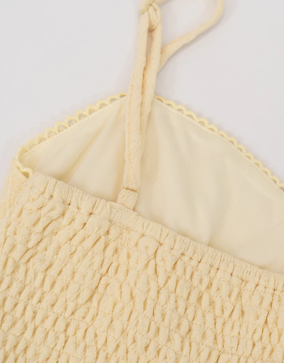 花邊桃心領排扣菱格蕾絲細肩帶荷葉傘擺短洋裝 花邊桃心領排扣菱格蕾絲細肩帶荷葉傘擺短洋裝