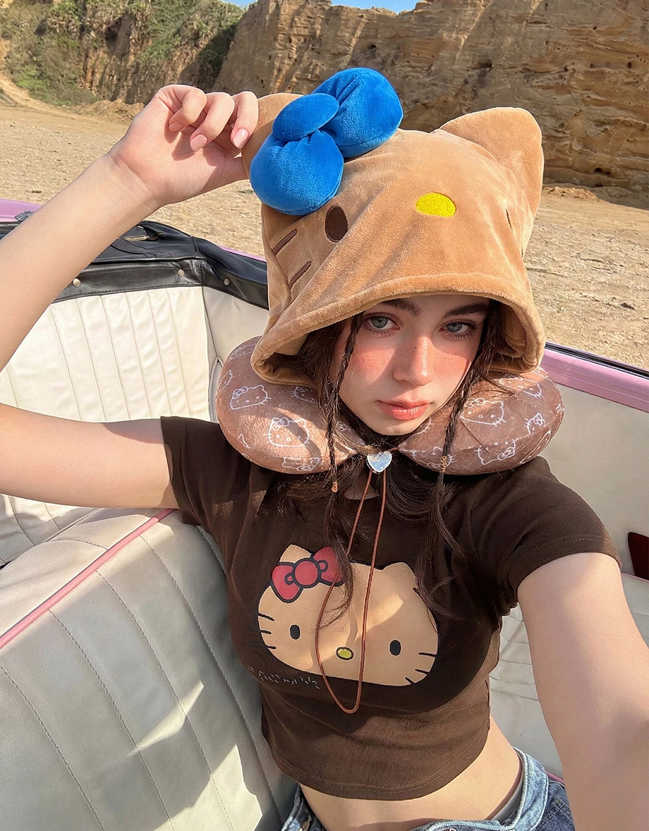 【Hello Kitty Collaboration】Cozy Hooded Travel Neck Pillow