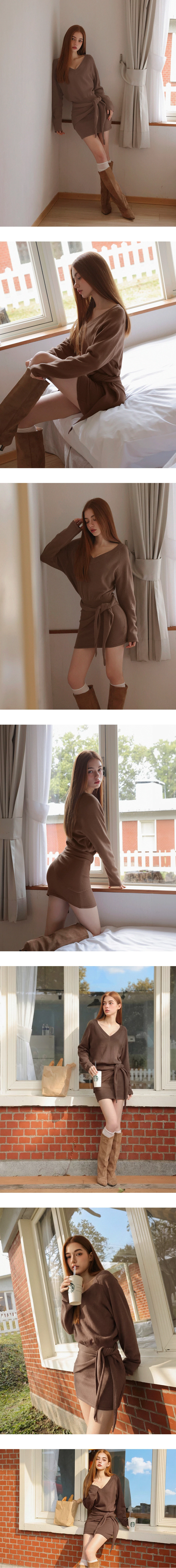 V Neck Long Sleeve Ribbed Knit Mini Dress (with Scarf)