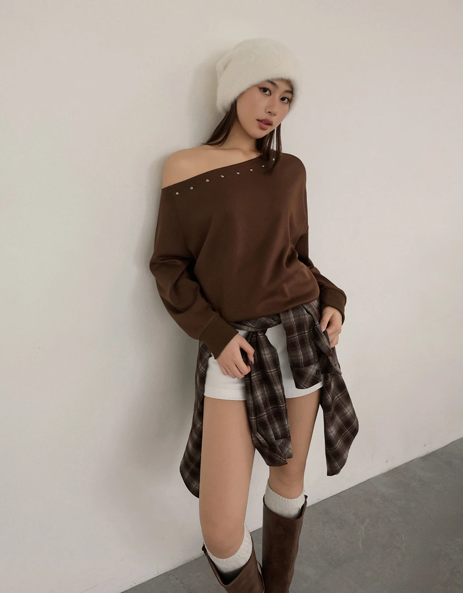 Asymmetric Neck Studded Trim Oversized Sweatshirt Top