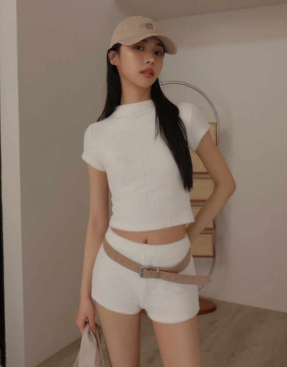 立領短袖絨毛短版上衣 立領短袖絨毛短版上衣