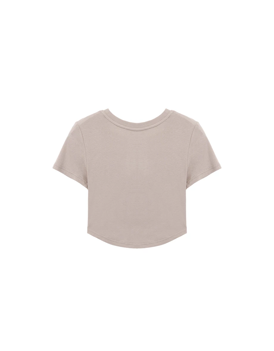 LOGO刺繡圓領公主線剪裁抓皺短袖短版TEE