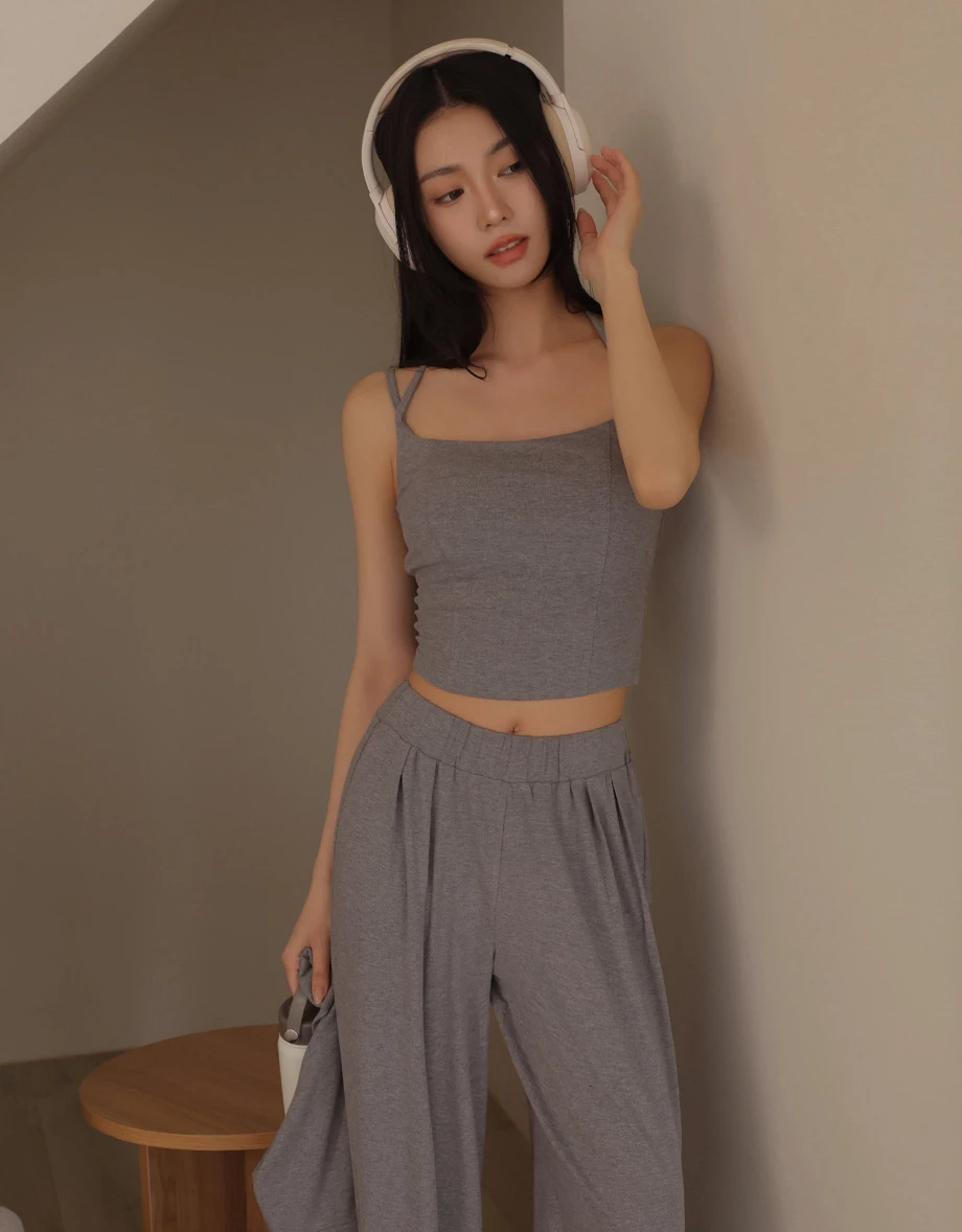 繞頸雙肩帶平口短版莫代爾BRA背心