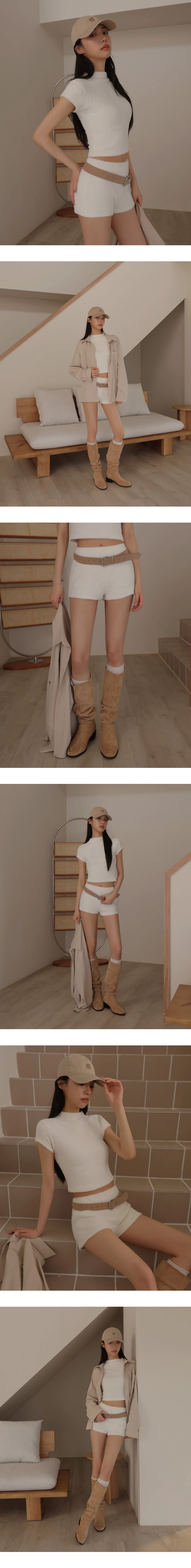 鬆緊腰合身絨毛短褲