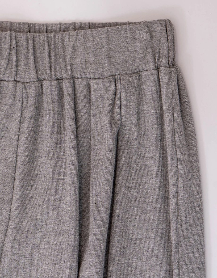 中低鬆緊腰打褶設計莫代爾休閒寬褲 中低鬆緊腰打褶設計莫代爾休閒寬褲