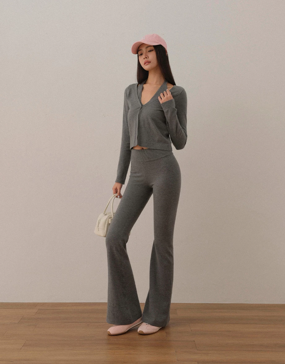 V Neck Halter Crop Vest Top and Long Sleeve Buttoned Knit Cardigan Set Wear