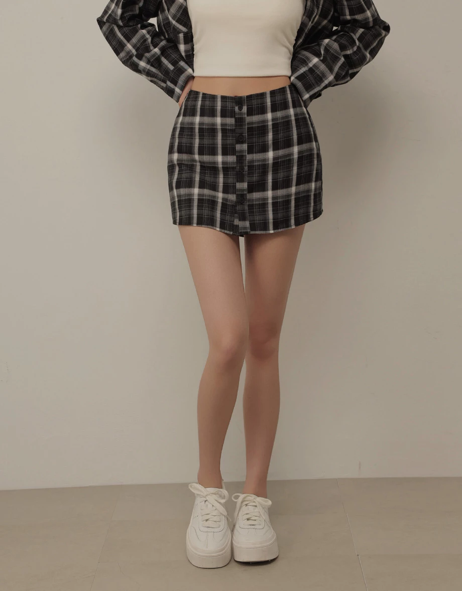 Button Front Plaid Print A Line Fitted Mini Skorts