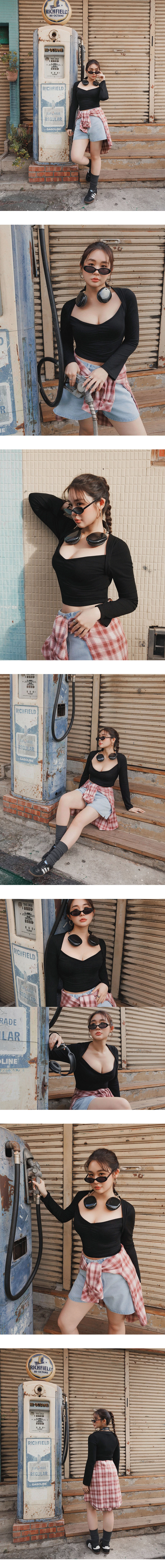 Ruched Front V Neck Cropped Long Sleeve Top