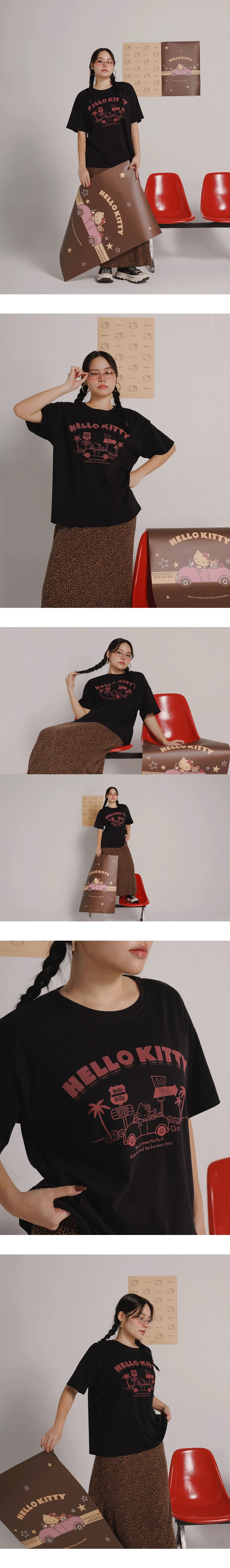 【Hello Kitty Collaboration】Graphic Print Loose Fit Crewneck Tee