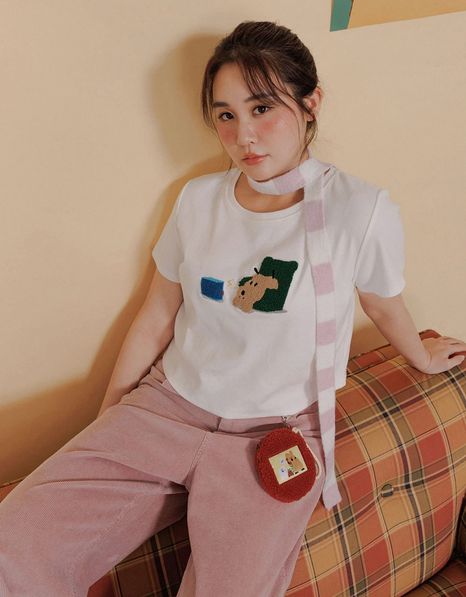 【DINOTAENG】毛巾繡圖案圓領短袖短版TEE