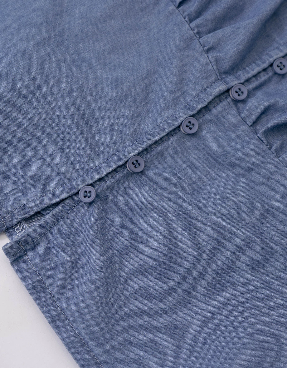 方領抓皺綁帶澎袖短版水洗牛仔上衣