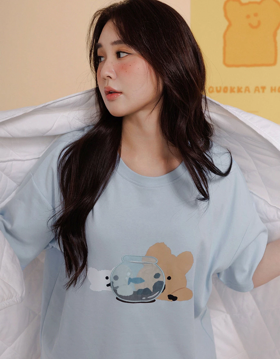 【DINOTAENG】透紗貼布繡印花圓領短袖寬版TEE