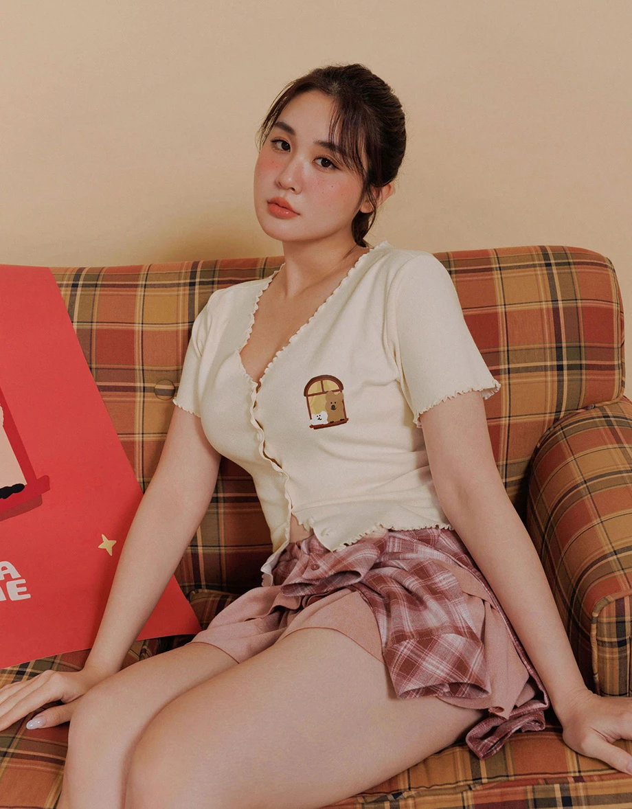 【DINOTAENG】印花小圖V領包扣木耳邊羅紋開襟針織衫