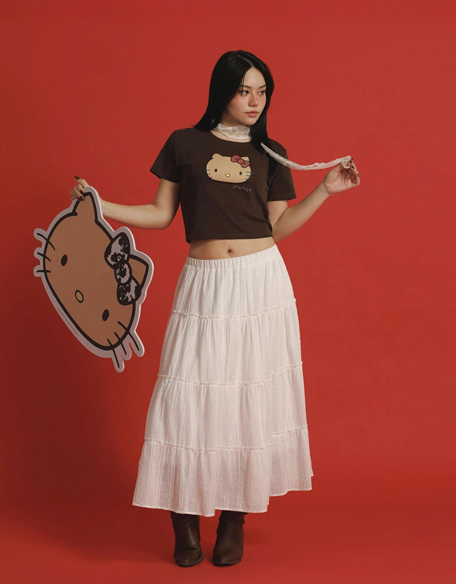 【Hello Kitty Collaboration】Signature Print Short Sleeve Graphic Crop Tee