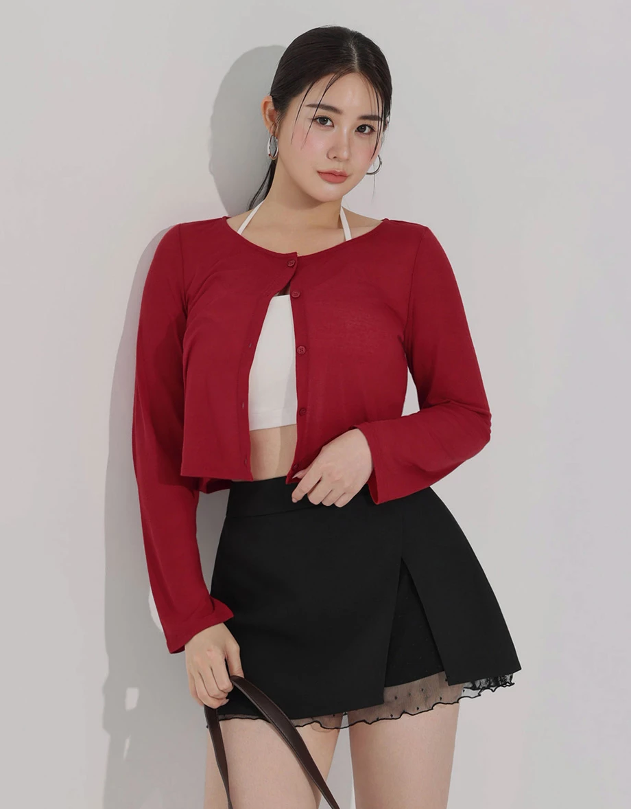 圓領蕾絲LOGO刺繡領標長袖短版排扣開襟針織衫