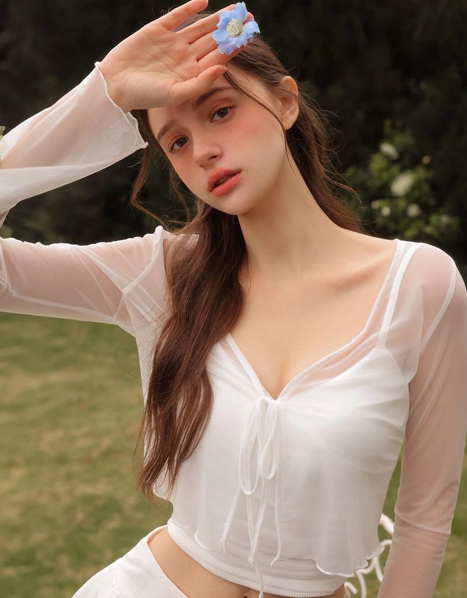 V領綁帶木耳邊透紗長袖罩衫交叉抓褶細肩帶BRA背心套裝
