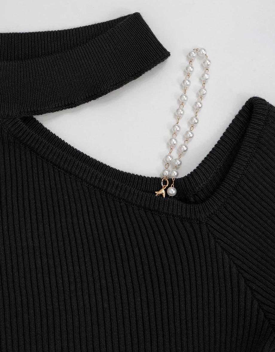Asymmetric Pearl Strap Halter Neck Ribbed Knit Top