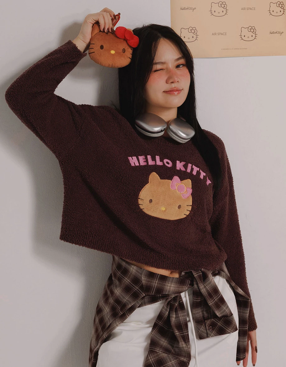 【Hello Kitty Collaboration】Appliqué Patch Oversized Plush Sweater